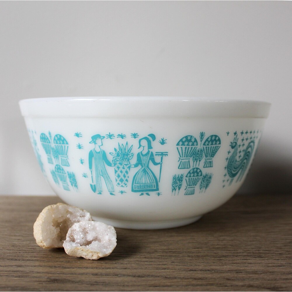 403 Turquoise Amish Butterprint Pyrex Mixing Bowl Cinderella 2 1/2 Quart